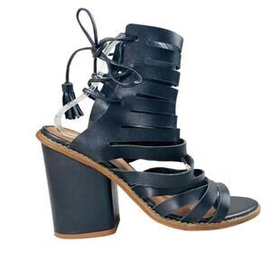 Steve Madden Black Strappy Pipa Heels